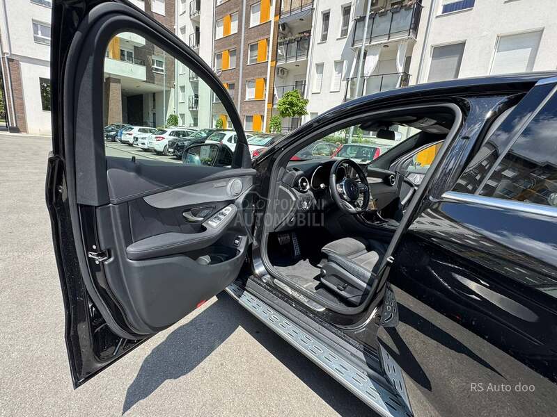 Mercedes Benz GLC 300 de 25.000K.M.