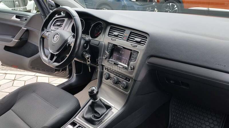 Volkswagen Golf 7 1.6 TDI IZVANNREDAN