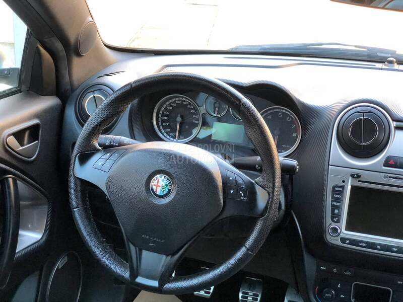 Alfa Romeo MiTo 1.4 tb QV koza / nav