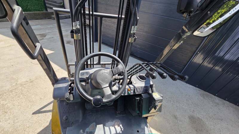 Komatsu FG20T