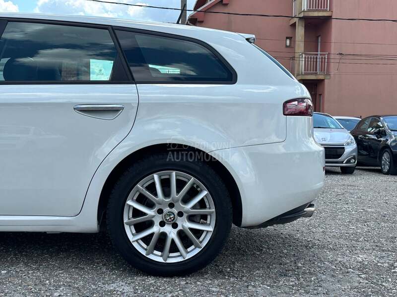 Alfa Romeo 159 CH/restyling