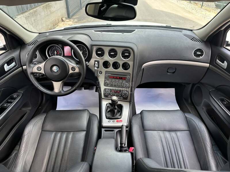 Alfa Romeo 159 CH/restyling