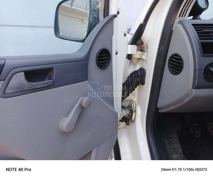 Volkswagen Transporter T5 1.9 TDI