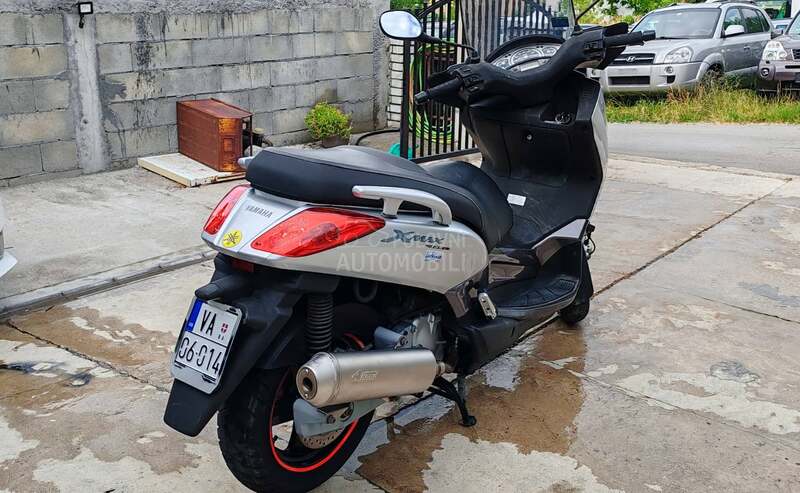 Yamaha X MAX