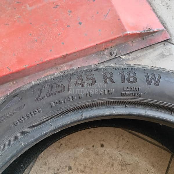 Continentalxl 225/45 R18 Letnja