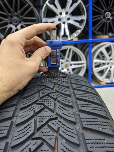 Dunlop 205/50 R17 Zimska