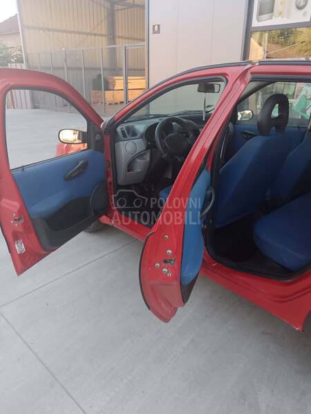 Fiat Punto 1.2 8v