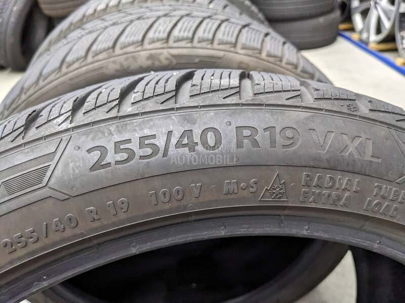 Barum 255/40 R19 Zimska