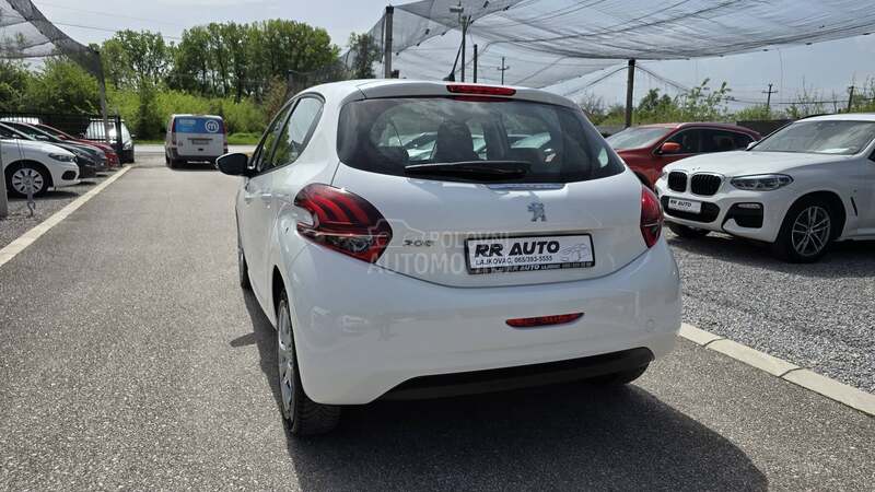 Peugeot 208 1.5 HDI  N A V I