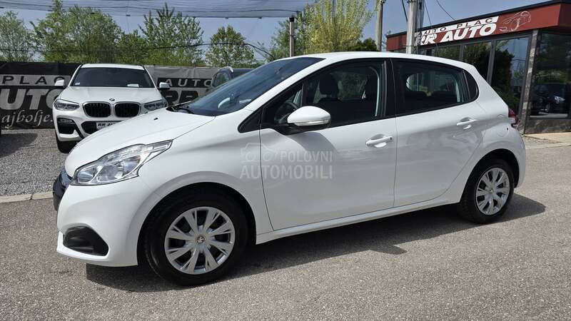 Peugeot 208 1.5 HDI  N A V I
