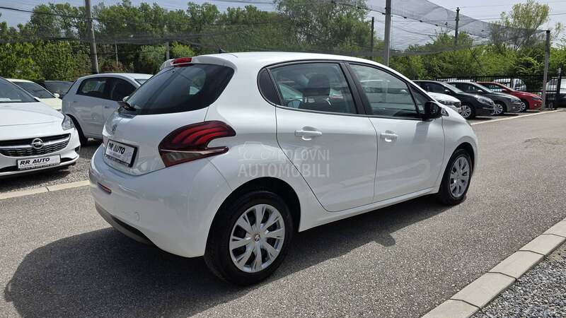Peugeot 208 1.5 HDI  N A V I