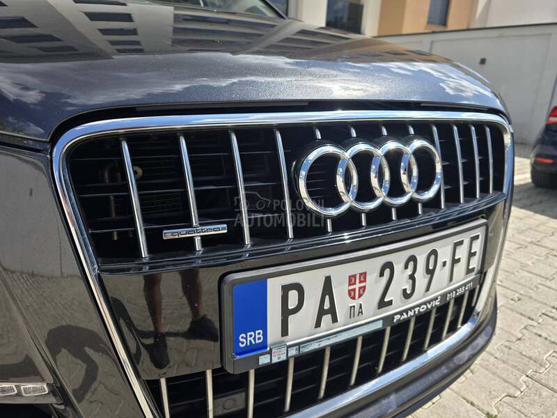 Audi Q7 