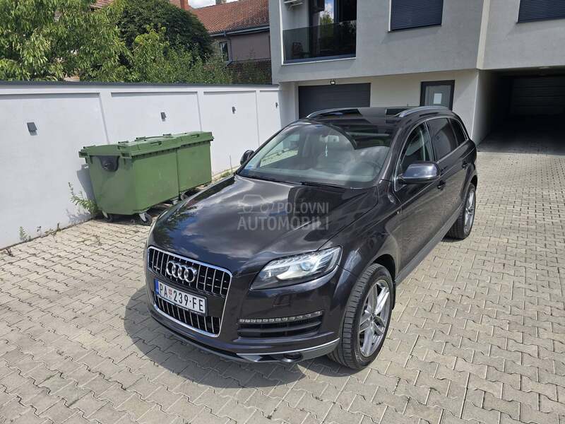 Audi Q7 