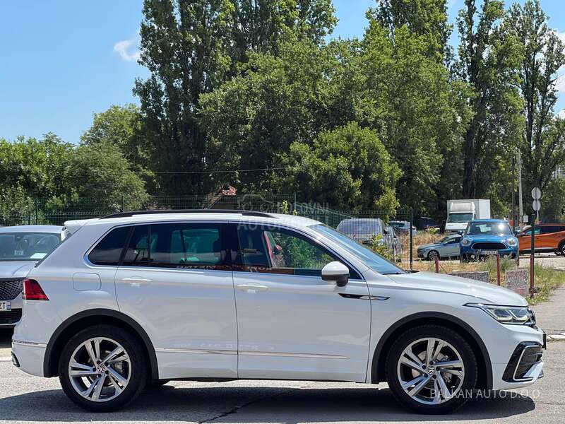 Volkswagen Tiguan 2.0 TDI/DSG/R-LINE