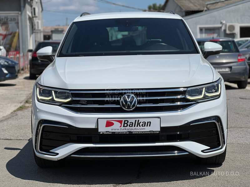 Volkswagen Tiguan 2.0 TDI/DSG/R-LINE