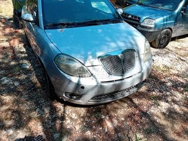 hauba za Lancia Ypsilon