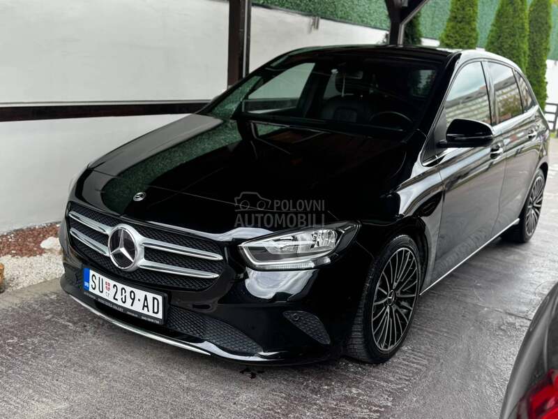 Mercedes Benz B 180 black edit/led/aut