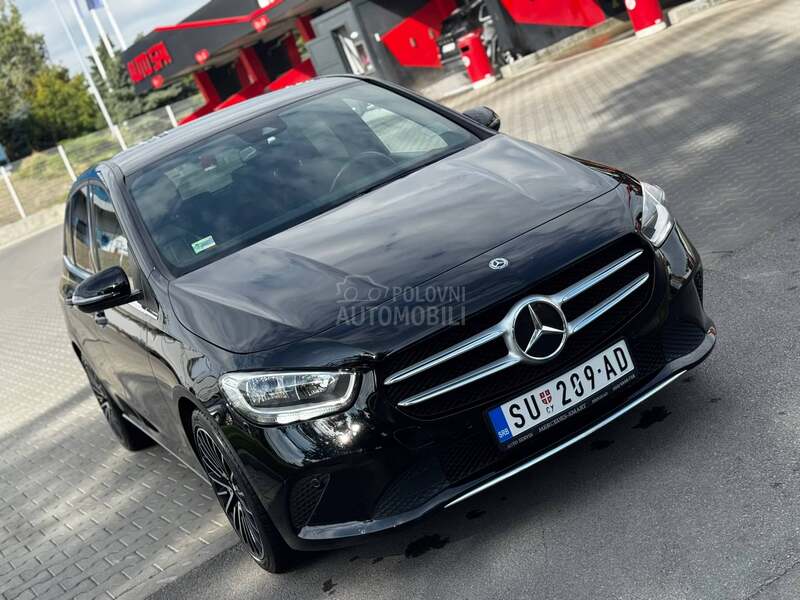 Mercedes Benz B 180 black edit/led/aut