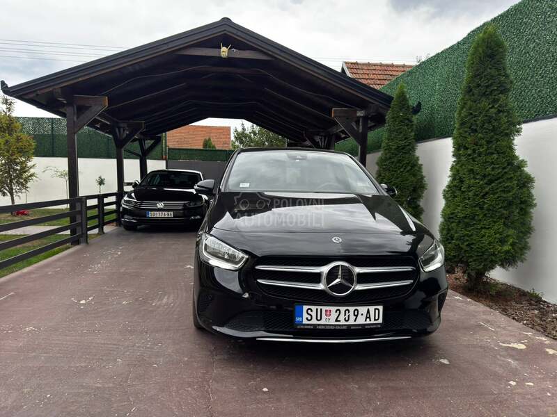Mercedes Benz B 180 black edit/led/aut