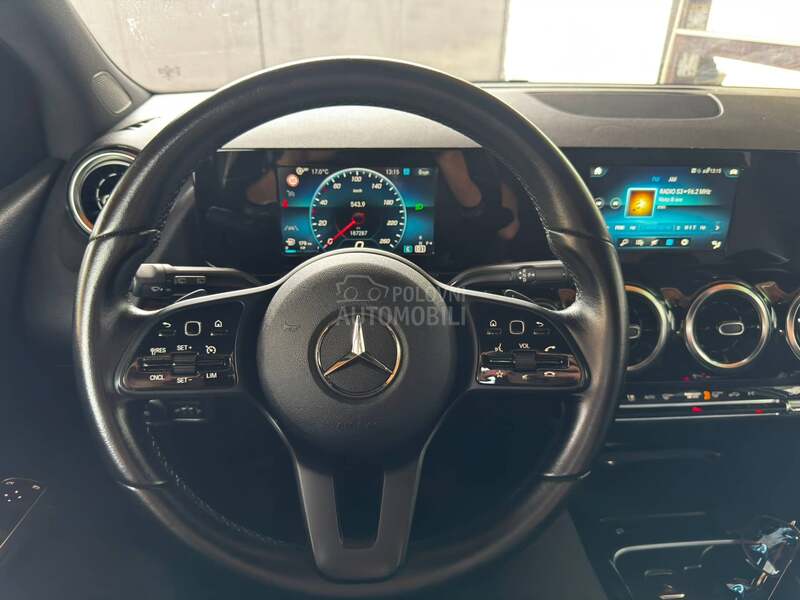 Mercedes Benz B 180 black edit/led/aut