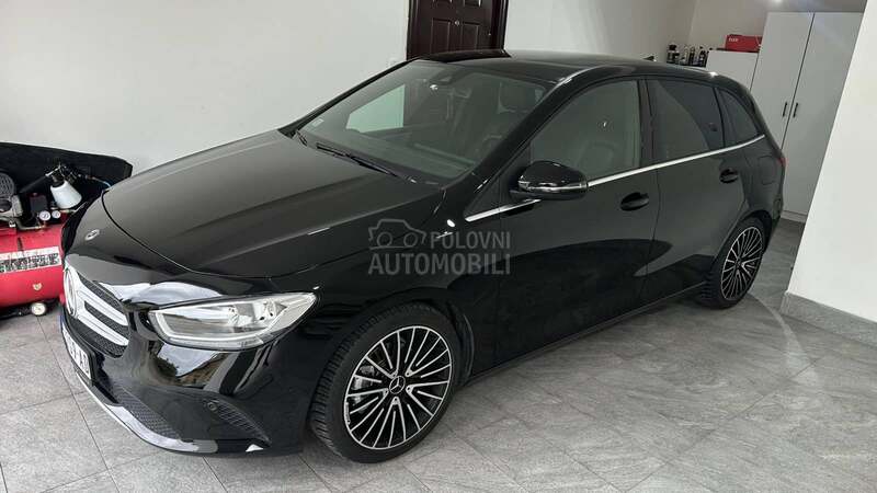 Mercedes Benz B 180 black edit/led/aut