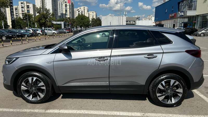 Opel Grandland X 