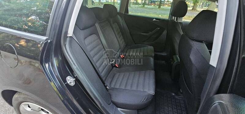 Volkswagen Passat B6 2.0 TDI SPORTLINE
