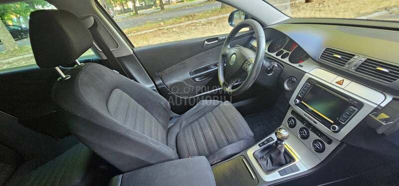 Volkswagen Passat B6 2.0 TDI SPORTLINE