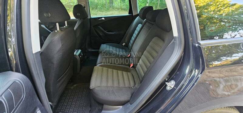 Volkswagen Passat B6 2.0 TDI SPORTLINE