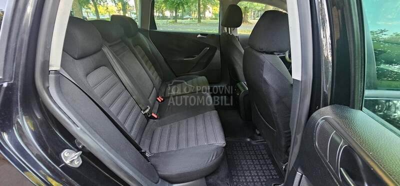 Volkswagen Passat B6 2.0 TDI SPORTLINE