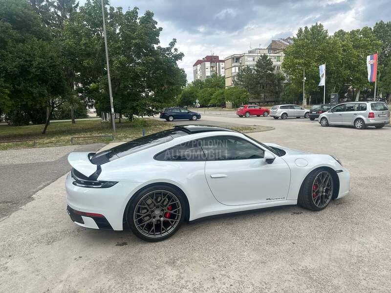 Porsche 911 GTS optic