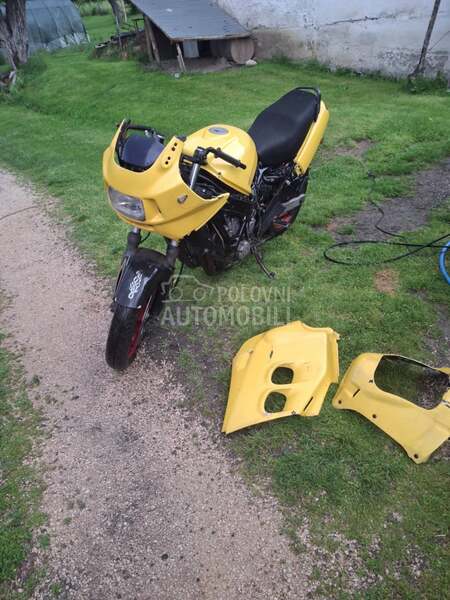 Honda cbr 1000f delovi