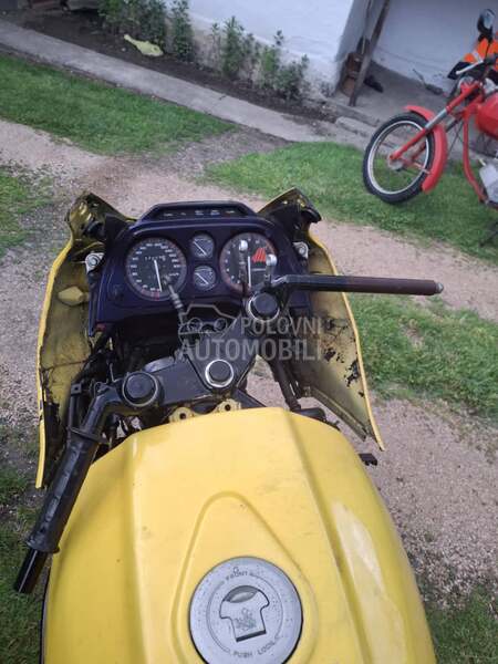 Honda cbr 1000f delovi