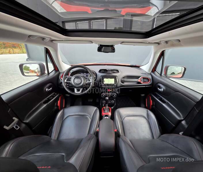 Jeep Renegade Trailhawk 4x4 CH