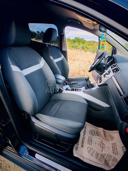 Ford Kuga TITANIUM CH