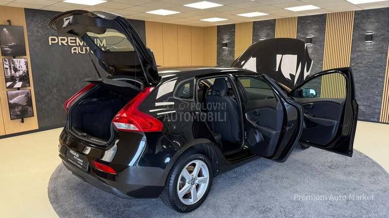 Volvo V40 //2.0 D2//RESTY/FUL