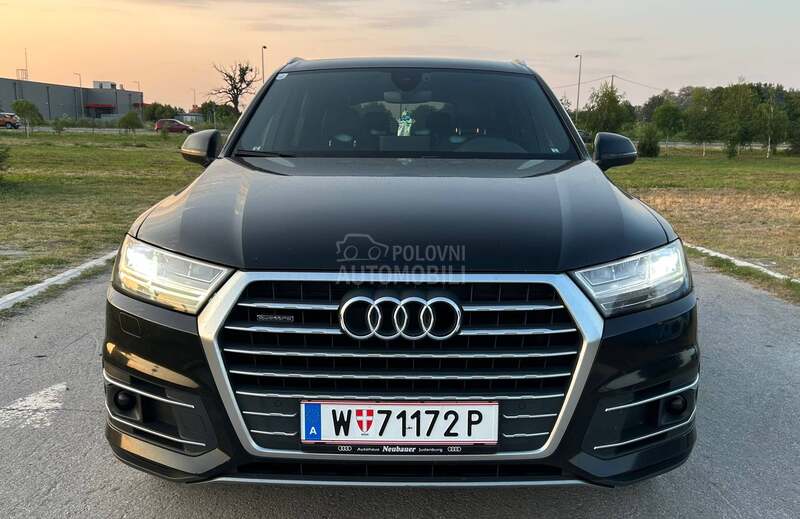Audi Q7 S-Line 7 Sedista