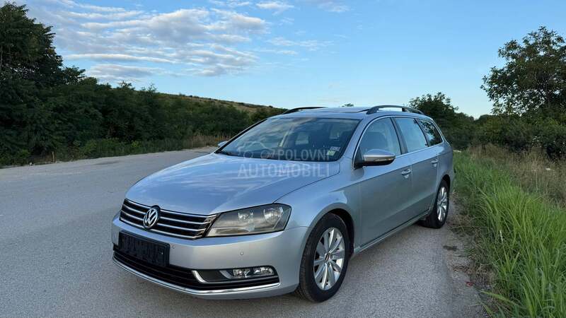 Volkswagen Passat B7 /2.0 TDI/PANO///