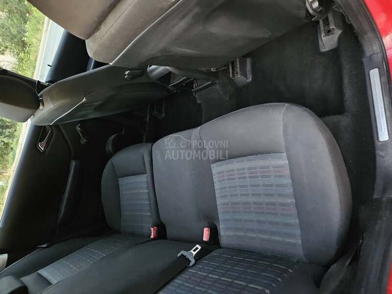 Mercedes Benz A 180 a 180 cdi