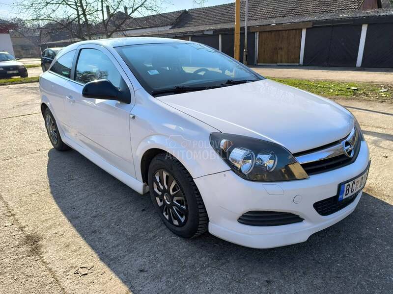 Opel Astra H 1.6 GTC