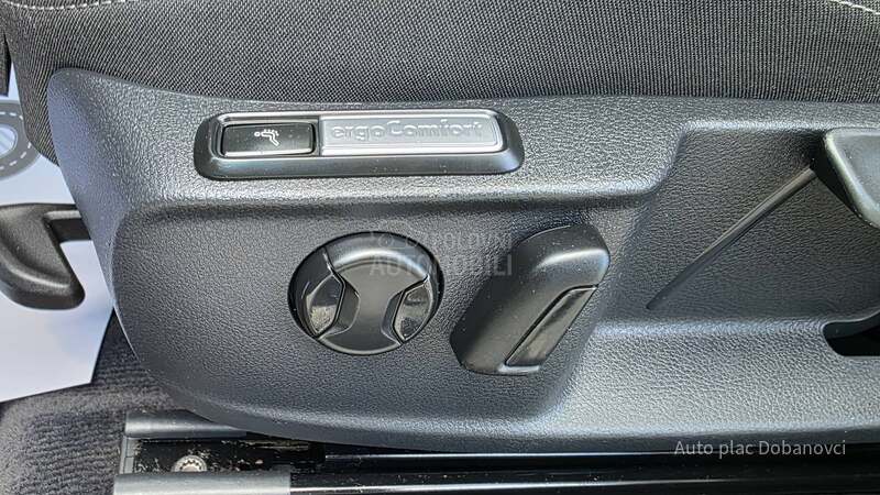 Volkswagen Passat B8 1.6 TDI DSG LED