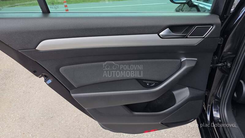Volkswagen Passat B8 1.6 TDI DSG LED