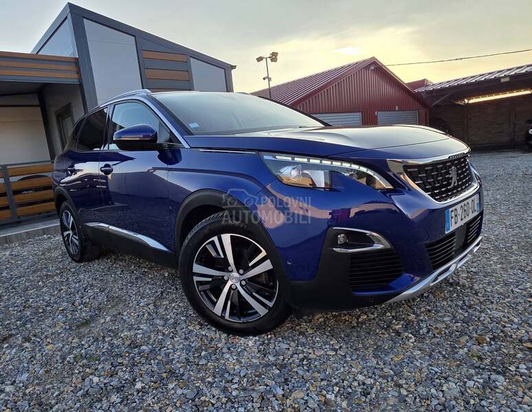Peugeot 3008 1.5hdi allure t.o.p