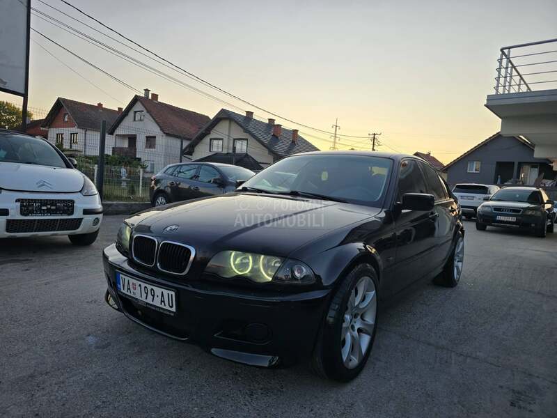 BMW 320 