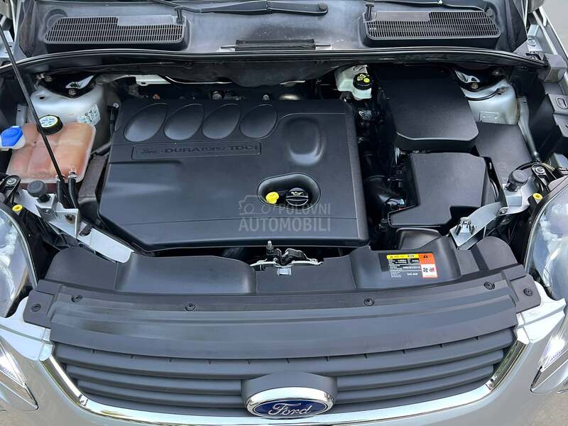 Ford Kuga 2.0 4x4 TITANIUM
