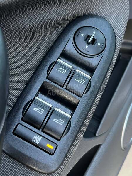 Ford Kuga 2.0 4x4 TITANIUM