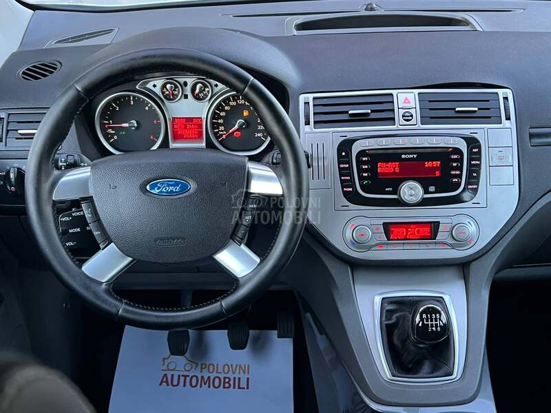 Ford Kuga 2.0 4x4 TITANIUM