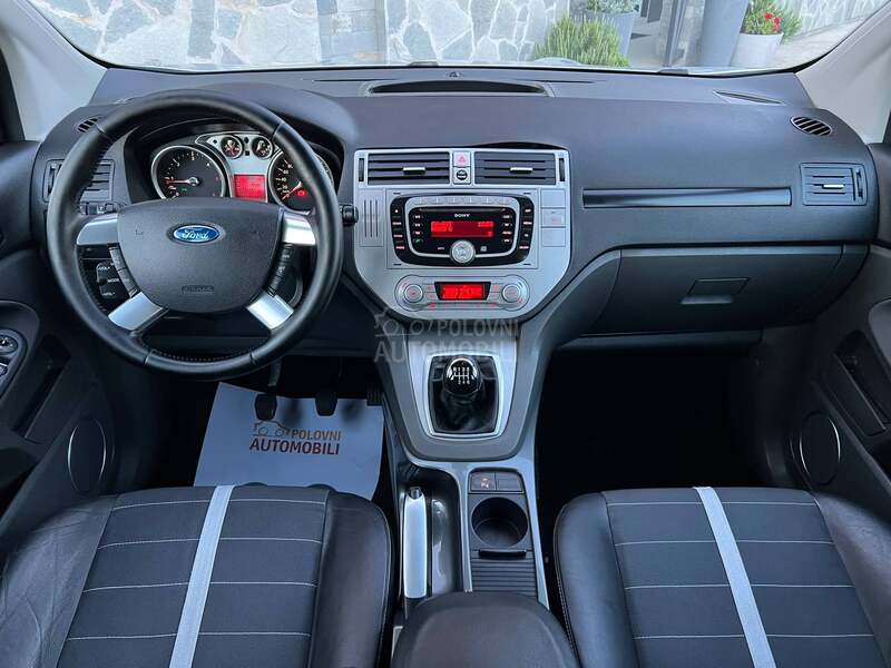 Ford Kuga 2.0 4x4 TITANIUM