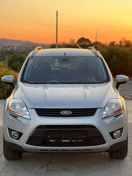 Ford Kuga 2.0 4x4 TITANIUM