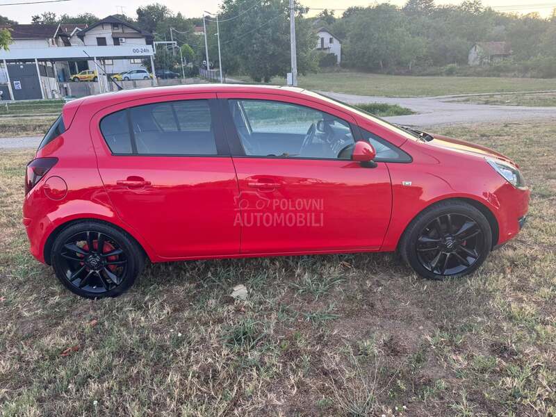 Opel Corsa D 1.4b OPC line